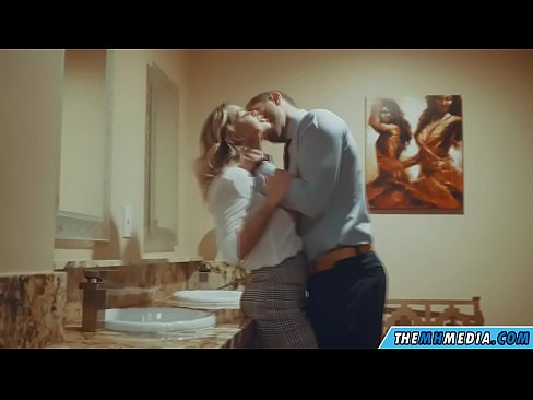 ❤️ Keď vás prsnatá blondínka zvádza na verejných toaletách Super porno na sk.doujin-sexy.ru